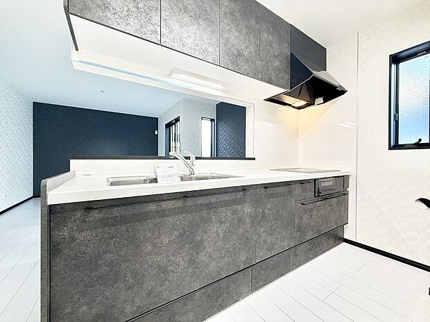 【ダイニングキッチン】■キレイに片付く、使いやすいキッチン