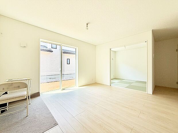 【ダイニング】■ふとした瞬間に幸せを感じる、心地よい場所