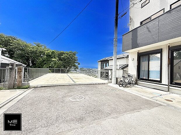 【現地外観写真】K棟 ■新しい暮らしが始まる場所で、家族の絆を深める
