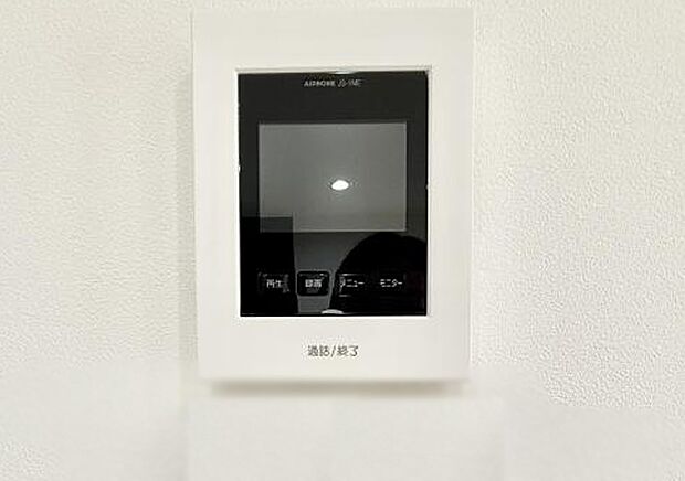 【TVモニター付インターフォン】■訪問者を確認できて安心感が増します