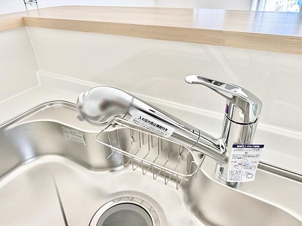 【浄水器】■清潔でおいしい水を手軽に供給してくれます