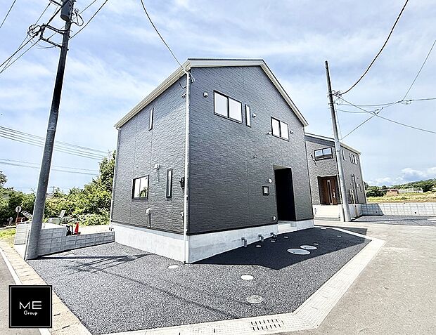 【現地外観写真】1号棟  ■新しい暮らしが始まる場所で、家族の絆を深める