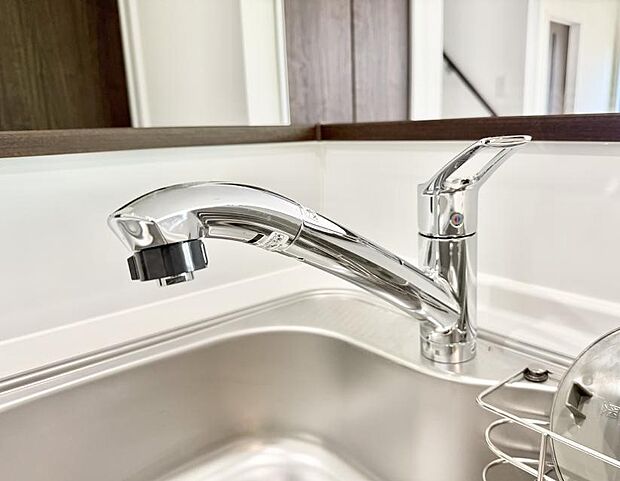 【浄水器】■清潔でおいしい水を手軽に供給してくれます