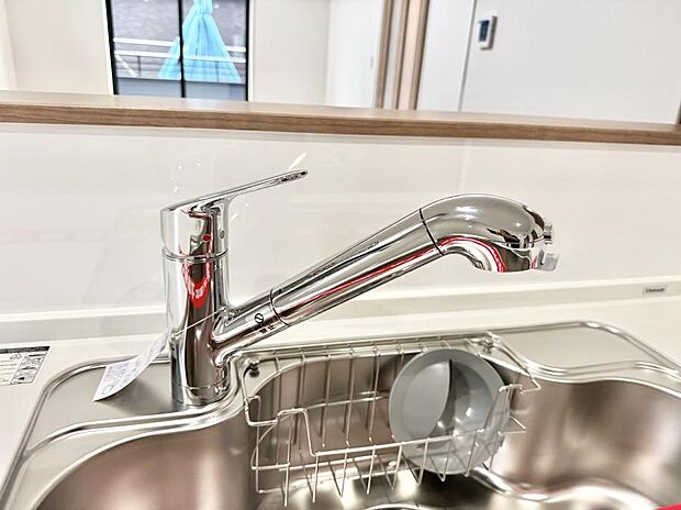 【浄水器】■清潔でおいしい水を手軽に供給してくれます