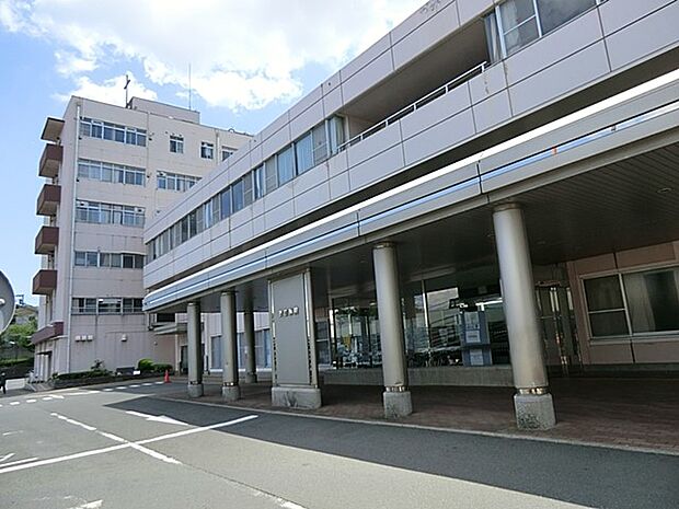 総合病院衣笠病院(約750m・徒歩10分)
