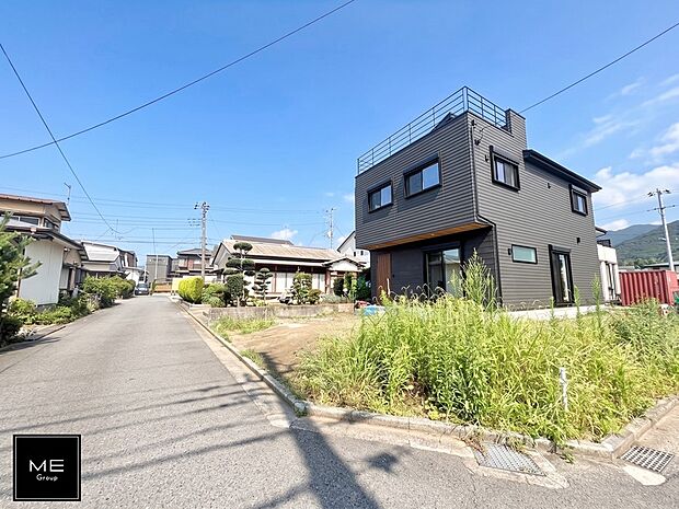 【前面道路含む現地写真】■家族とのお出かけが楽しくなる環境です