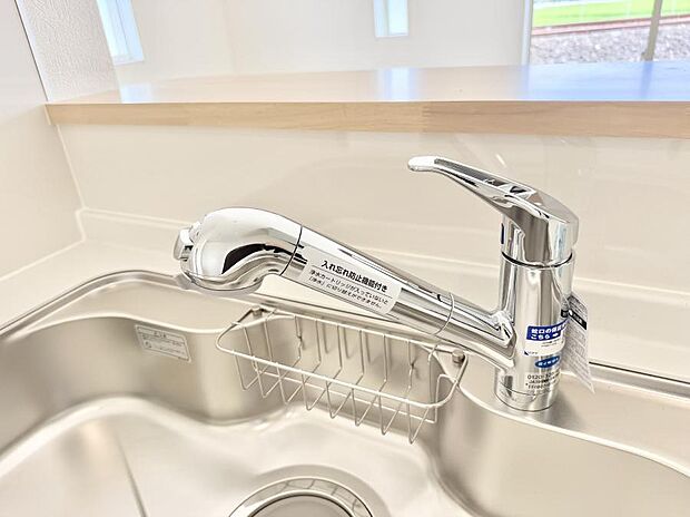 【浄水器】■清潔でおいしい水を手軽に供給してくれます