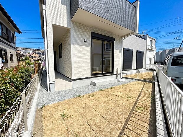 【庭】1号棟 ■心にゆとりをもたらす、自然を感じられる住環境が魅力です