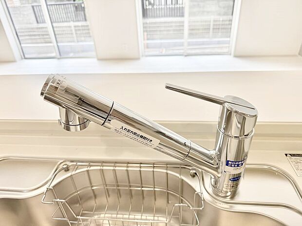 【浄水器】■清潔でおいしい水を手軽に供給してくれます