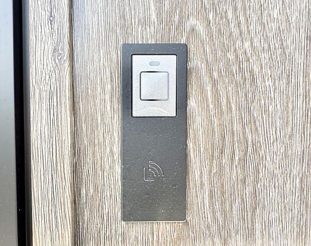 【スマートキー】■鍵を取り出さずに便利に操作できて快適