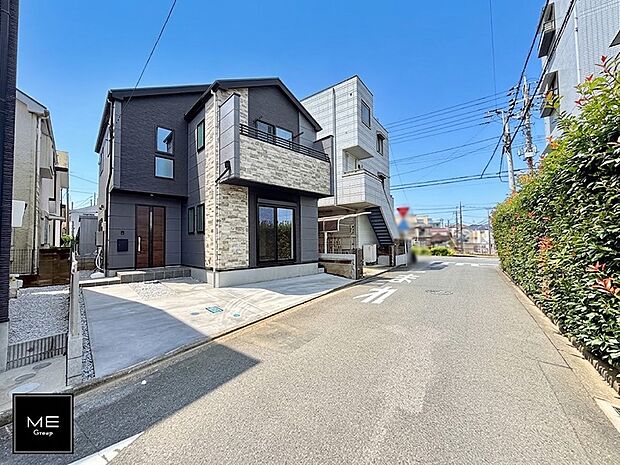 【前面道路含む現地写真】■家族とのお出かけが楽しくなる環境です