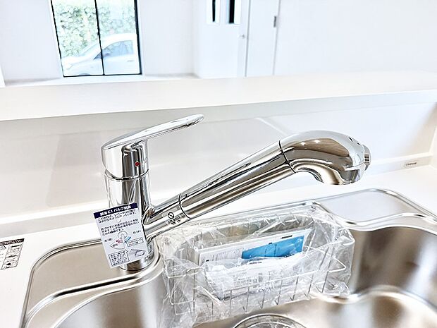 【浄水器】■清潔でおいしい水を手軽に供給してくれます
