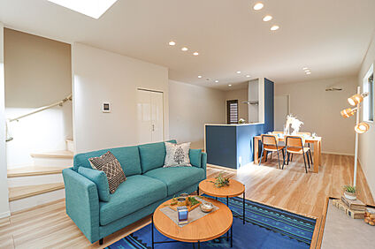 【ドリームタウンシリーズ施工例：リビング】