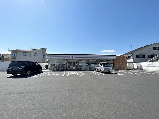 セブンイレブン宇治神明店（約667m）