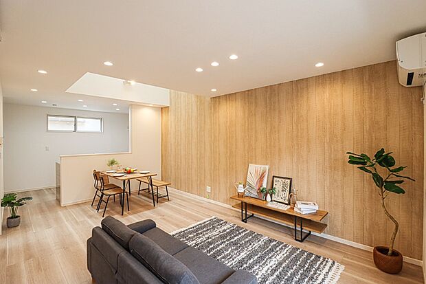 【【ドリームタウンシリーズ施工例】】■自由設計のため間取りや動線、デザインまでライフスタイルに合わせて自由にプランニングが可能。家族構成や将来の暮らしを見据えた住まいづくりが叶います。