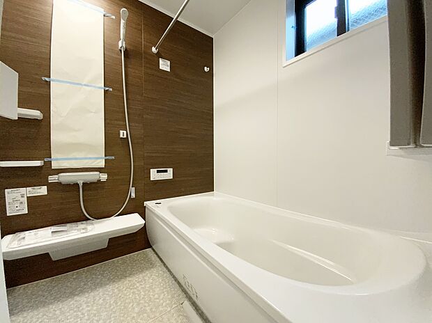 【モデルハウス写真】【バスルーム】
浴室暖房換気乾燥機付きのバスルーム！
冬のヒートショック予防にも大活躍！