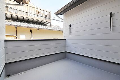 【施工例：バルコニー】