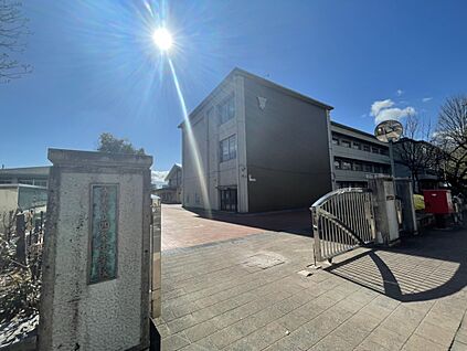 四条中学校 約1139ｍ(徒歩15分)