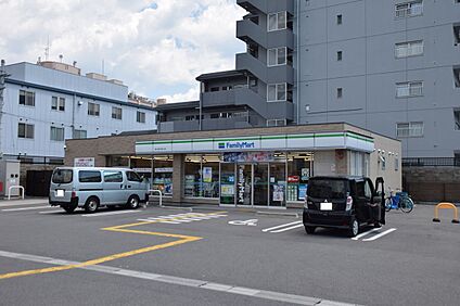 ファミリーマート西小路天神川店 約417ｍ(徒歩6分)