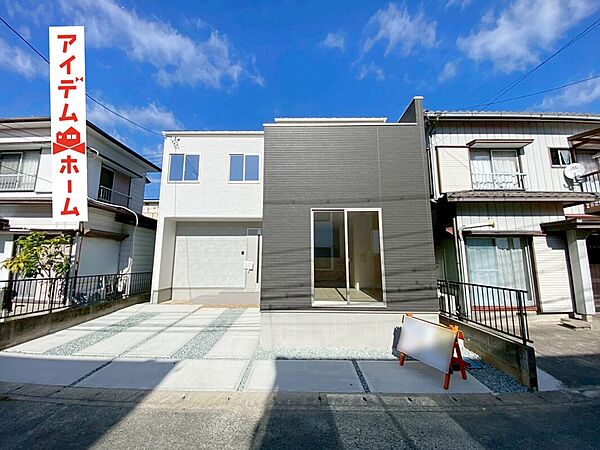 　　　　１号棟　外観写真
　　　当日の案内も可能です♪
　お気軽にお問い合わせください！