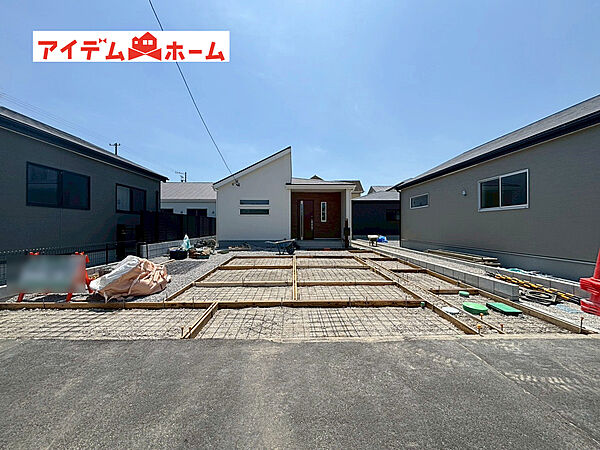 　　　　３号棟　外観写真
　　　当日の案内も可能です♪
　お気軽にお問い合わせください！