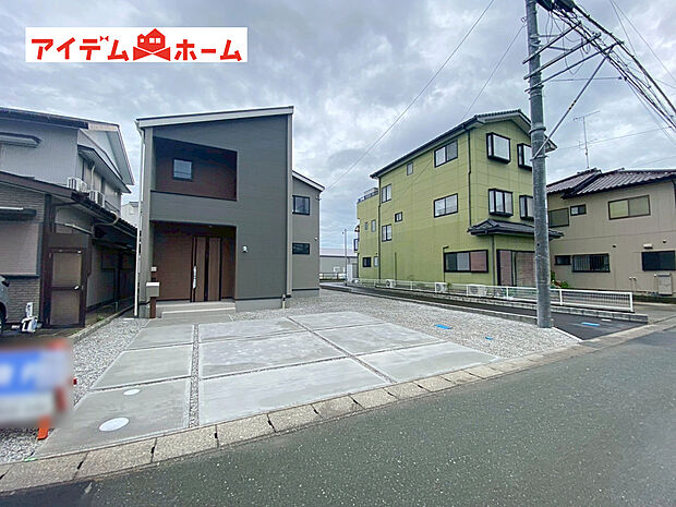 　　　　　全棟　外観写真
　　　当日の案内も可能です♪
　お気軽にお問い合わせください！