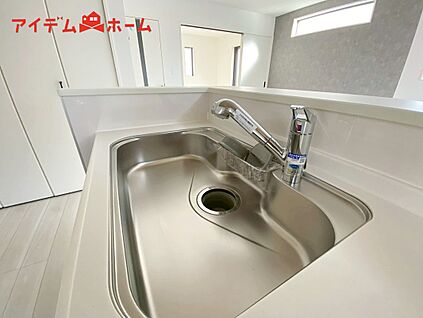 １号棟　浄水器内蔵型水栓