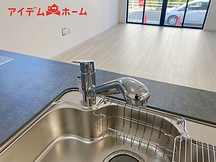 １号棟　浄水器内蔵型水栓