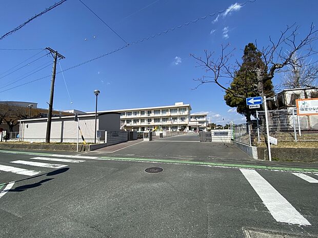 磐田市立福田小学校(約1,200m)