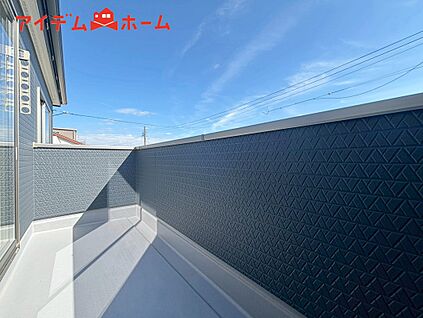 ２号棟　バルコニー