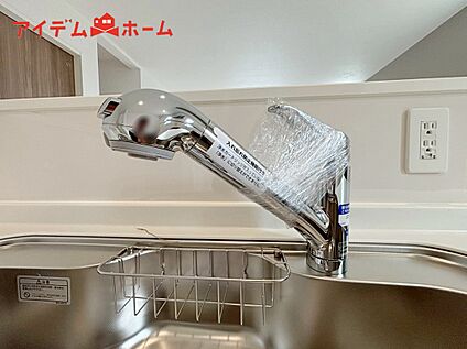 ４号棟　浄水器内蔵型水栓