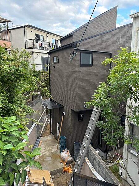 現在、建物建築中
モデルハウスのご見学など、お気軽にお問い合わせください！