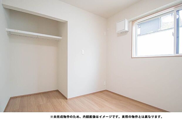 【 片付け上手になれるオープンクローゼット】出し入れしやすく衣替えも簡単。子どもが自分でお片付けする習慣も自然と身につきます。