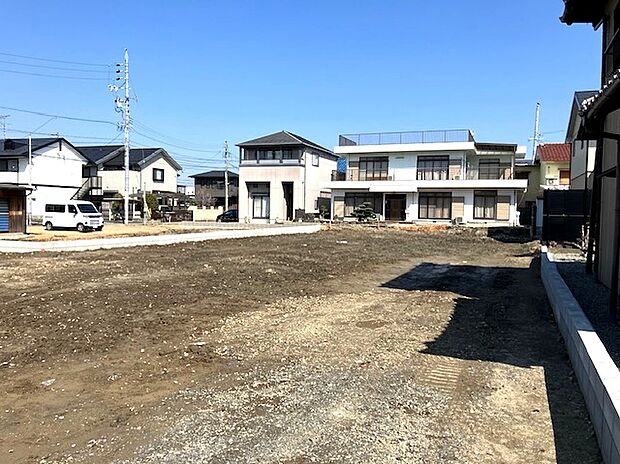 南側からの全景