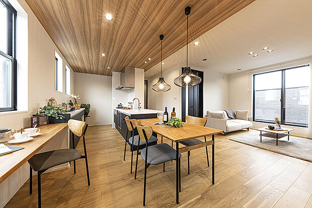 【【他の分譲地で公開中のモデルハウス／LD】】おしゃれな暮らしを叶えるコダワリの空間を是非一度ご覧ください。