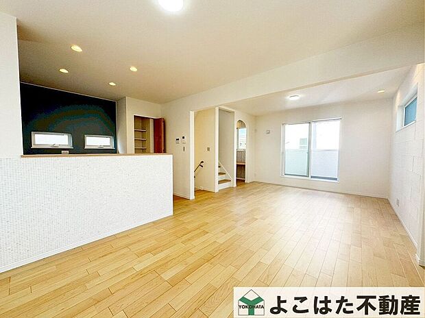 大切な家族の集まるLDK。来客時やお子様のお誕生日パーティにもゆとりがあるのが便利です。