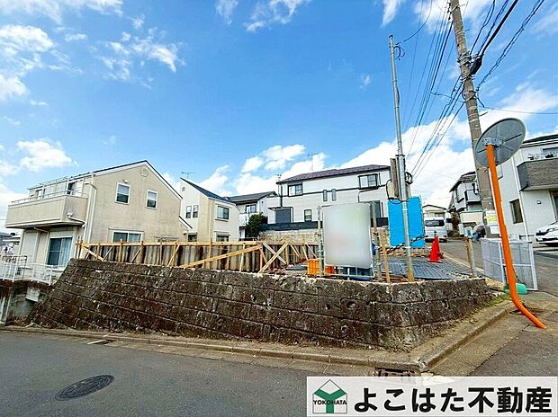 周辺は閑静な住宅街となっており小さなお子様にも安心です。