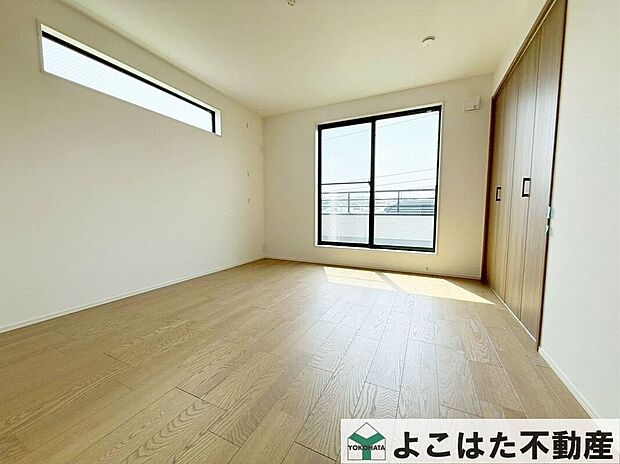 【子供部屋】子ども部屋にもぴったりな明るいお部屋です。