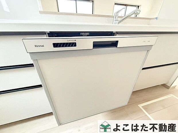 【その他設備】うれしい食洗機付き◎手荒れの心配も無く、洗い物の時間を効率的に♪