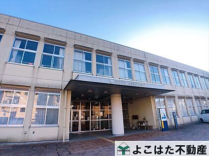 府中市立府中第三中学校 630m