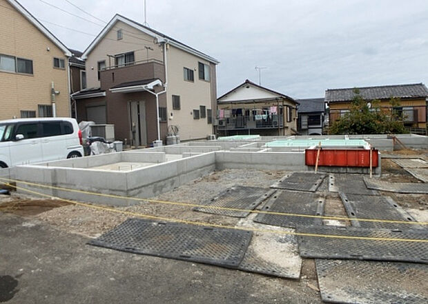 現地をご見学に行く際は、道路の幅や周辺の交通量、施設などをご確認頂くことをおすすめします!ある程度イメージをつけたいという場合は、同売主の施工事例や完成パースもお見せします。