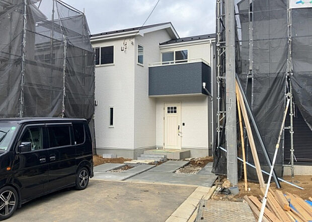 ついに完成致しました!現地をご見学に行く際は、道路の幅や周辺の交通量、施設などをご確認頂くことをおすすめします!物件の流れが早いため、内見をしたい方はお早めに当社営業までお問い合わせ頂きご予約下さい!