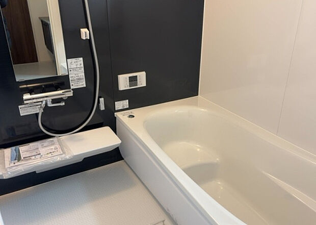 入浴時の快適さも大事なことですが、綺麗な状態を維持できなければ気持ちよく入浴できません。毎日の掃除が楽という点は大事なポイントになります!カビが生えにくく掃除がしやすい、壁や浴槽を選ぶといいでしょう。