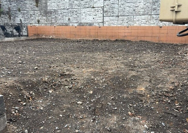 現地をご見学に行く際は、道路の幅や周辺の交通量、施設などをご確認頂くことをおすすめします！ある程度イメージをつけたいという場合は、同売主の施工事例や完成パースもお見せします。