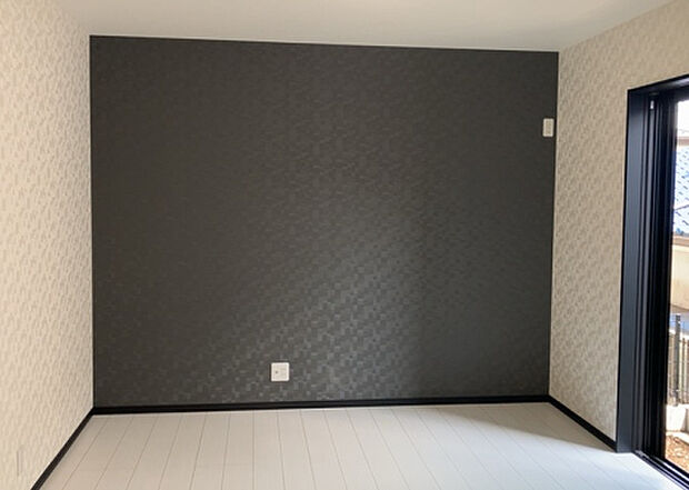 リビングの間取りの種類は大きくわけてリビングとダイニングが別になっているタイプ、リビングダイニング一体型です。どちらも一長一短ですので、家を選ぶ時はその両面をチェックして決めるようにしましょう。