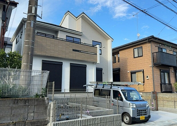 ついに完成致しました!現地をご見学に行く際は、道路の幅や周辺の交通量、施設などをご確認頂くことをおすすめします!物件の流れが早いため、内見をしたい方はお早めに当社営業までお問い合わせ頂きご予約下さい!