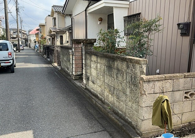 桜や紅葉の名所に出かける人は多いと思いますが、家にいながら季節の移ろいを感じる生活を送りませんか？リビングや窓から見える景色が生活を彩るワンポイントに！現地から見える景色を堪能してみては如何でしょう。