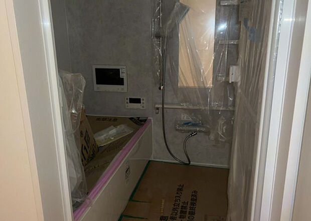 入浴時の快適さも大事なことですが、綺麗な状態を維持できなければ気持ちよく入浴できません。毎日の掃除が楽という点は大事なポイントになります!カビが生えにくく掃除がしやすい、壁や浴槽を選ぶといいでしょう。