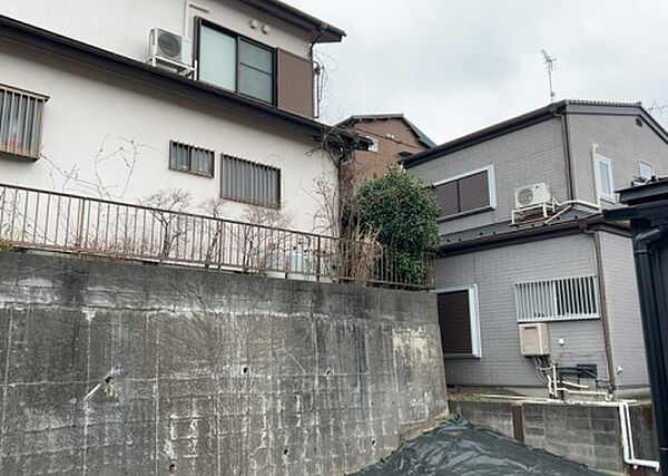 ついに完成致しました！現地をご見学に行く際は、道路の幅や周辺の交通量、施設などをご確認頂くことをおすすめします！物件の流れが早いため、内見をしたい方はお早めに当社営業までお問い合わせ頂きご予約下さい！