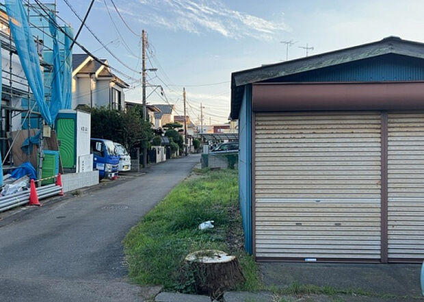 桜や紅葉の名所に出かける人は多いと思いますが、家にいながら季節の移ろいを感じる生活を送りませんか?リビングや窓から見える景色が生活を彩るワンポイントに!現地から見える景色を堪能してみては如何でしょう。